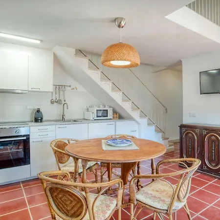 Old Side Duplex Platja D Aro * بلاتجا ذارو